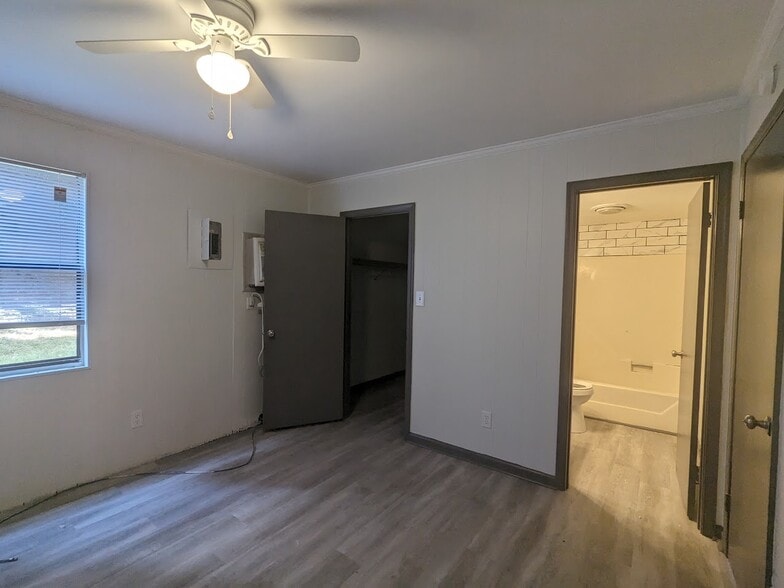 More Photos Of 804 Meadow Ridge Ct, Winston-Salem Apartments For Sale