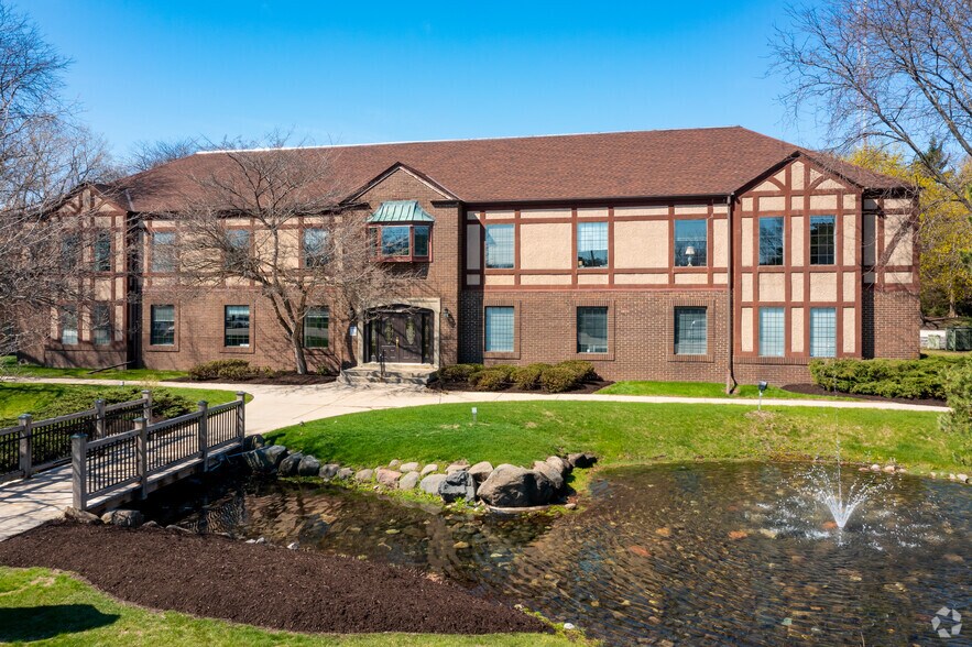 Primary Photo Of 5205 N Ironwood Ln, Milwaukee Unknown For Lease