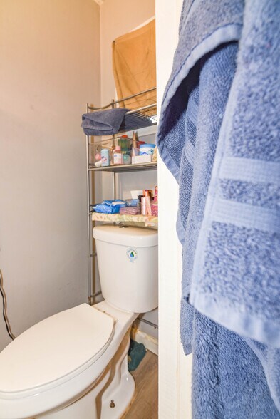 More Photos Of 128 S Philadelphia Blvd, Aberdeen Apartments For Sale