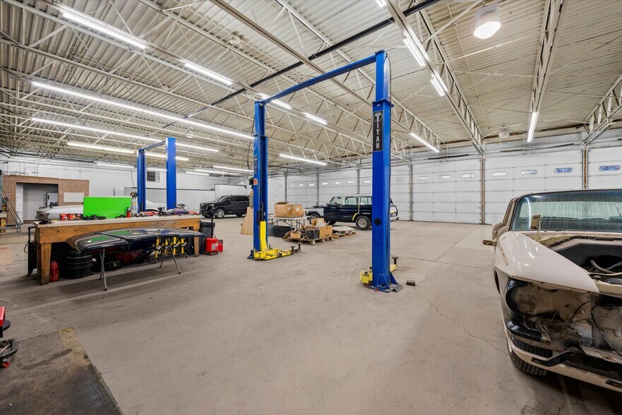 More Photos Of 1728 Sadler St, Sandusky Warehouse For Sale