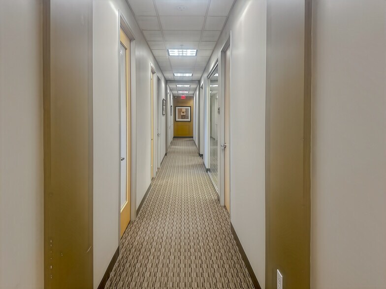 More Photos Of 7280 NW 87th St, Kansas City Coworking Space