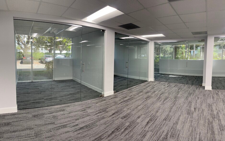 Primary Photo Of 7800 Peters Rd, Plantation Unknown For Lease