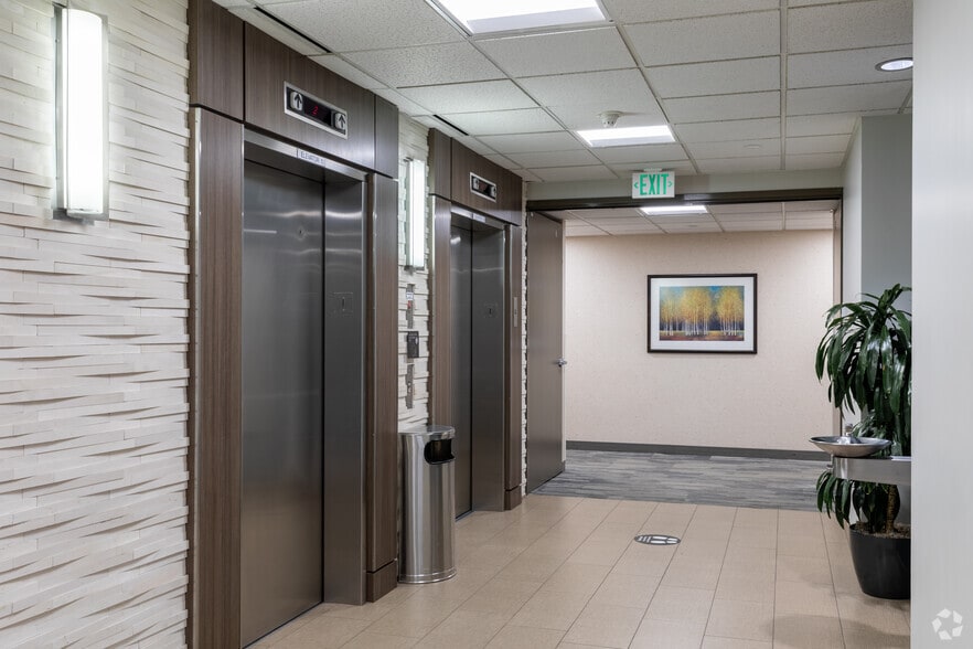 More Photos Of 701 E Hampden Ave, Englewood Unknown For Lease