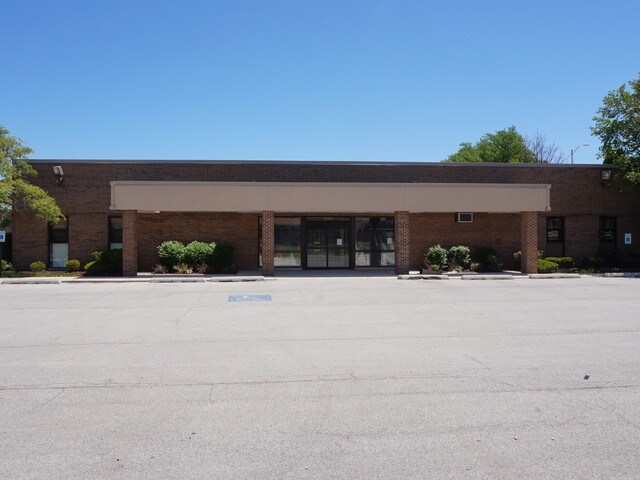 More Photos Of 5540 W 111th St, Oak Lawn Medical For Lease