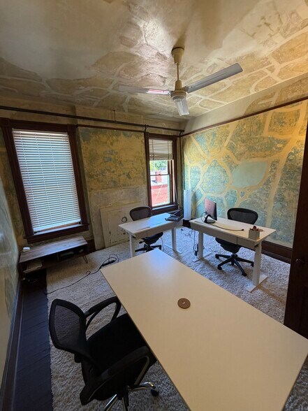 More Photos Of 523 Prince Ave, Athens Storefront Retail Office For Lease