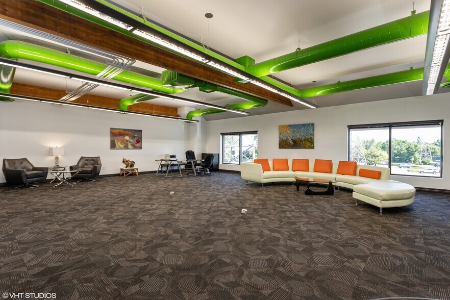 More Photos Of 2335 American River Dr, Sacramento Office For Lease