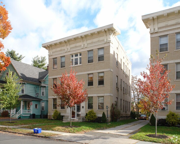 More Photos Of 26-30 Sherman St, Hartford Apartments For Sale