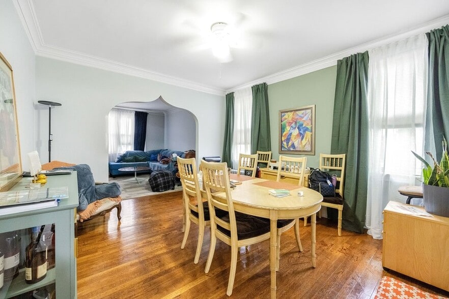 More Photos Of , Clifton Unknown For Sale
