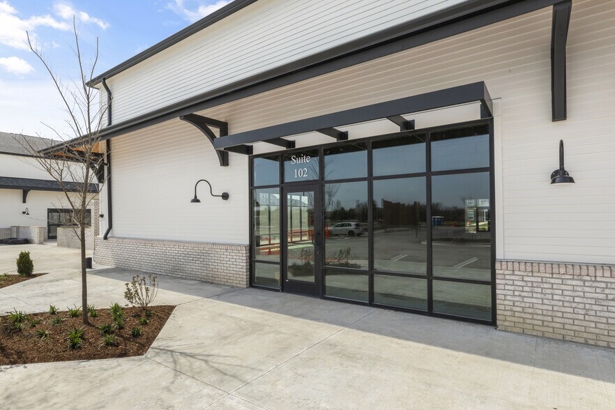 More Photos Of 15966 Spring Mill Rd, Westfield Unknown For Lease