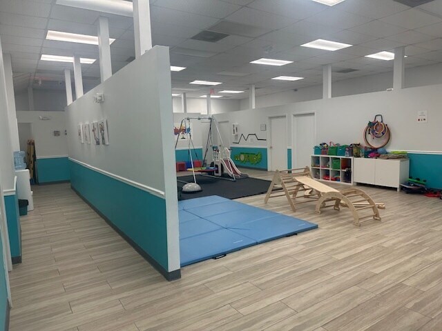 More Photos Of 1117 E Hallandale Beach Blvd, Hallandale Beach Medical For Lease