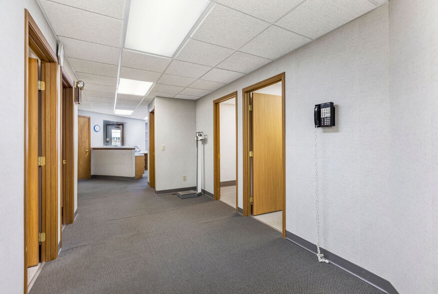 More Photos Of 5850 Boymel Dr, Fairfield Medical For Sale