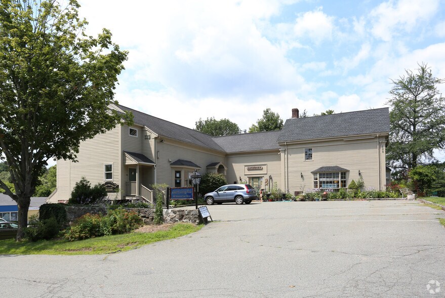 More Photos Of 339 Boston Post Rd, Sudbury Freestanding For Lease