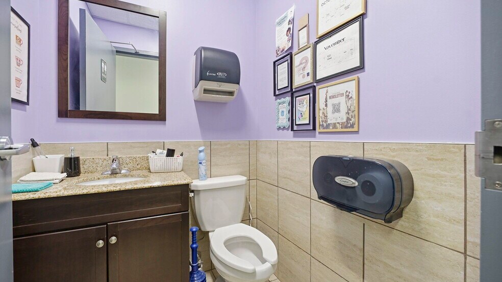 More Photos Of 15 Carlton Dr, St. Albert Flex For Sale