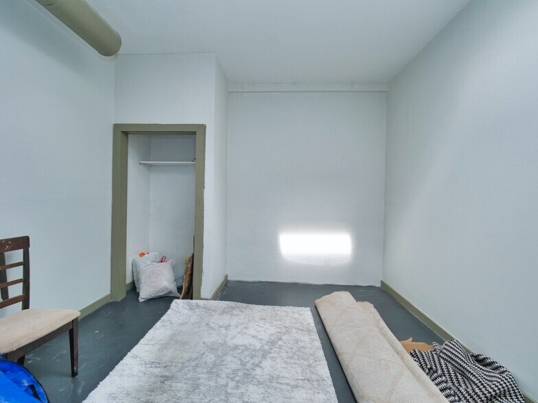 More Photos Of 9614-9616 MacArthur Blvd, Oakland Religious Facility For Lease