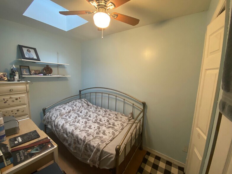 More Photos Of 6-8 Broadway, Haverstraw Storefront Retail Office For Sale