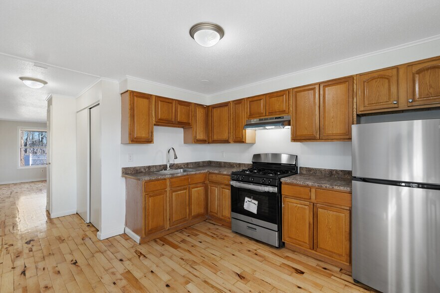 More Photos Of 20 Read St, Bridgeport Apartments For Sale