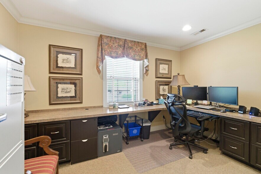 More Photos Of GA Hwy 136, LaFayette Bank For Sale