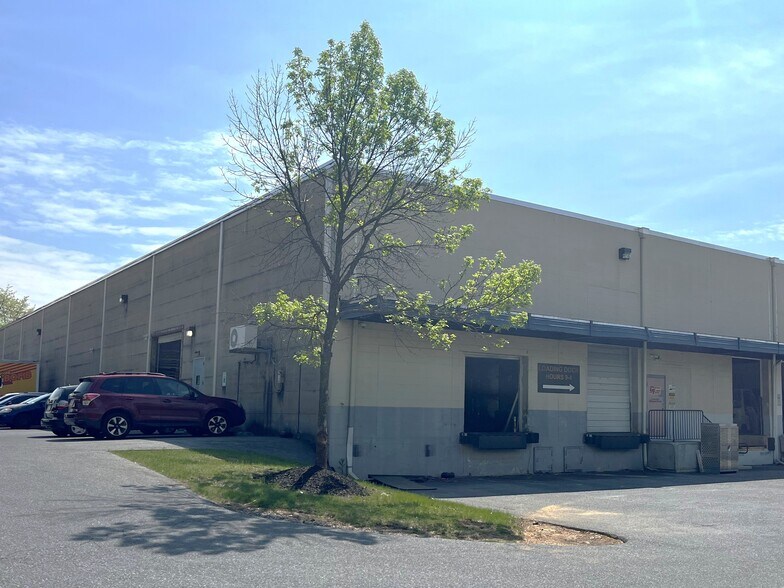 More Photos Of 310 Stoke Park Rd, Bethlehem Flex For Lease