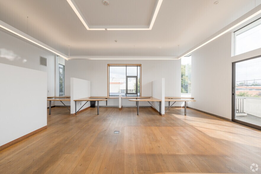 More Photos Of 2251 Barry Ave, Los Angeles Loft Creative Space For Sale