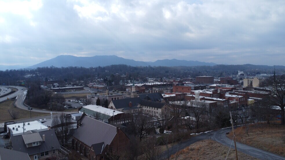 More Photos Of 227 Library Ln, Johnson City Medical For Lease