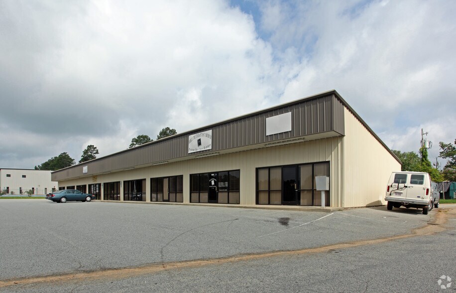 More Photos Of 2419 N Fayetteville St, Asheboro Unknown For Lease