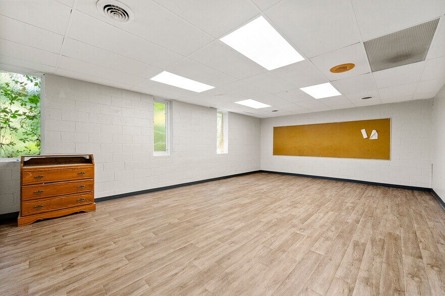More Photos Of 4851 River Rd, Ellenwood Religious Facility For Sale