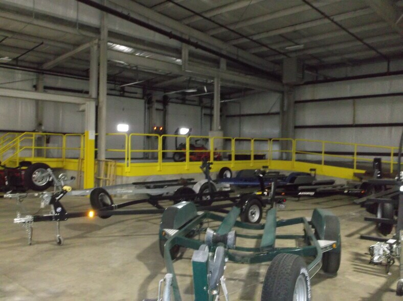 More Photos Of 2896 Vinland St, Oshkosh Industrial For Sale