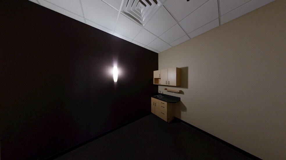 More Photos Of 1125 E Dupont Rd, Fort Wayne Unknown For Lease