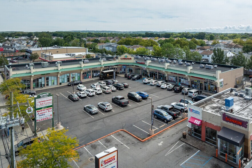 More Photos Of 2220 Forest Ave, Staten Island Freestanding For Sale