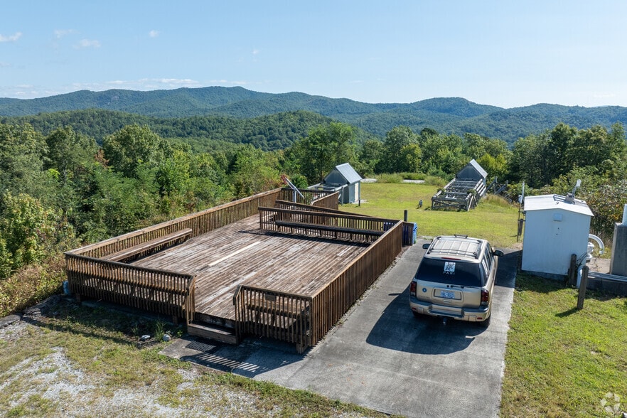 More Photos Of 1 Pari Dr, Rosman Specialty For Sale