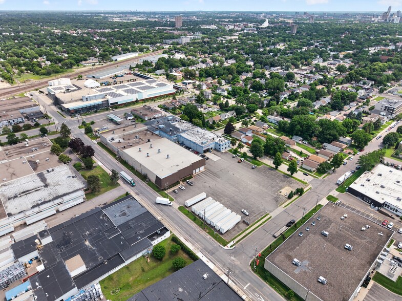 More Photos Of 2639 2nd St NE, Saint Anthony Manufacturing For Sale