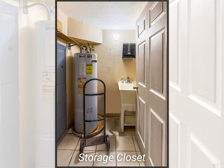 More Photos Of 521 E Front St, Hawkins General Retail For Sale