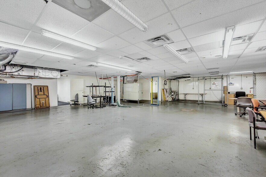 More Photos Of 902 E New Haven Ave, Melbourne Coworking Space