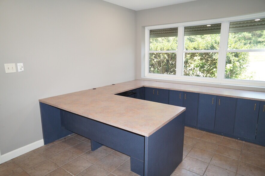 More Photos Of 5851 Lowcountry Dr, Ridgeland Warehouse For Lease