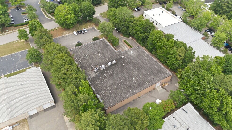 More Photos Of 2720 Discovery Dr, Raleigh Flex For Lease