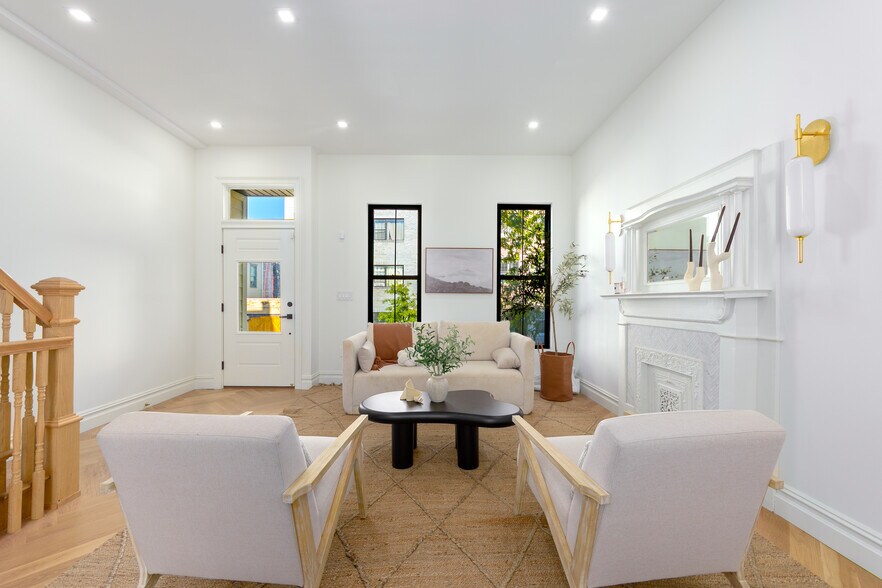 More Photos Of 16 Goodwin Pl, Brooklyn Multifamily For Sale