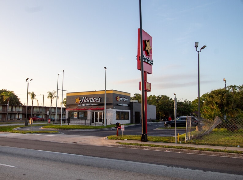 Primary Photo Of 504 W Vine St, Kissimmee Restaurant For Sale