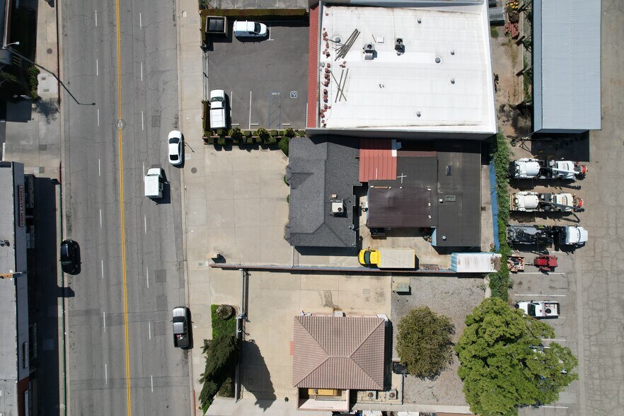 More Photos Of 569 E San Bernardino Rd, Covina Office For Lease