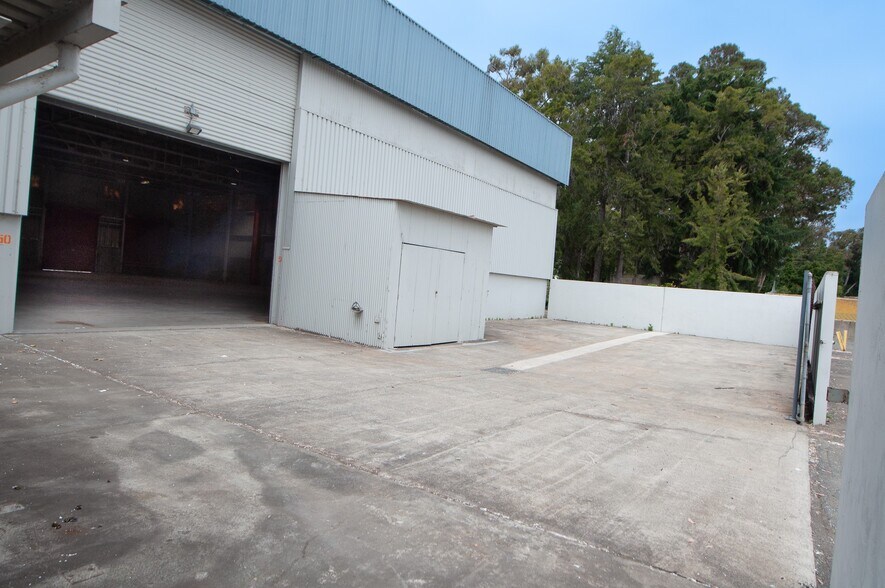 More Photos Of 1175 Railroad Ave, Vallejo Warehouse For Lease