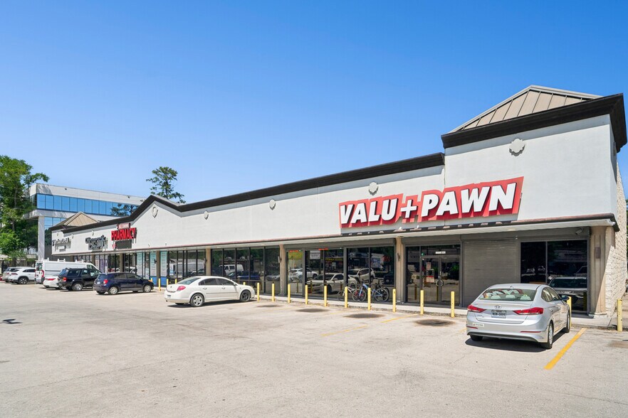 More Photos Of 13630 Veterans Memorial Dr, Houston Storefront Retail Office For Lease