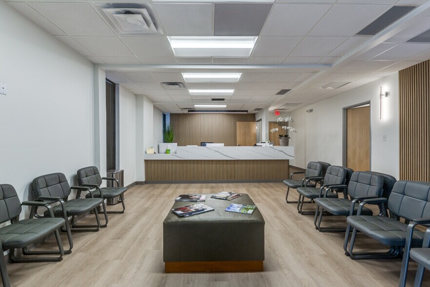 More Photos Of 1735 Babcock Rd, San Antonio Office For Lease