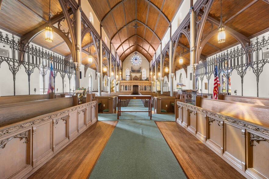 More Photos Of 136 E Main St, Meriden Religious Facility For Sale