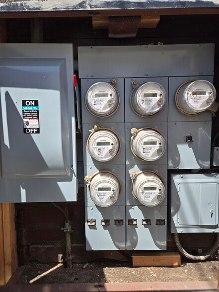 More Photos Of 11032 Atlantic Ave, Lynwood Apartments For Sale