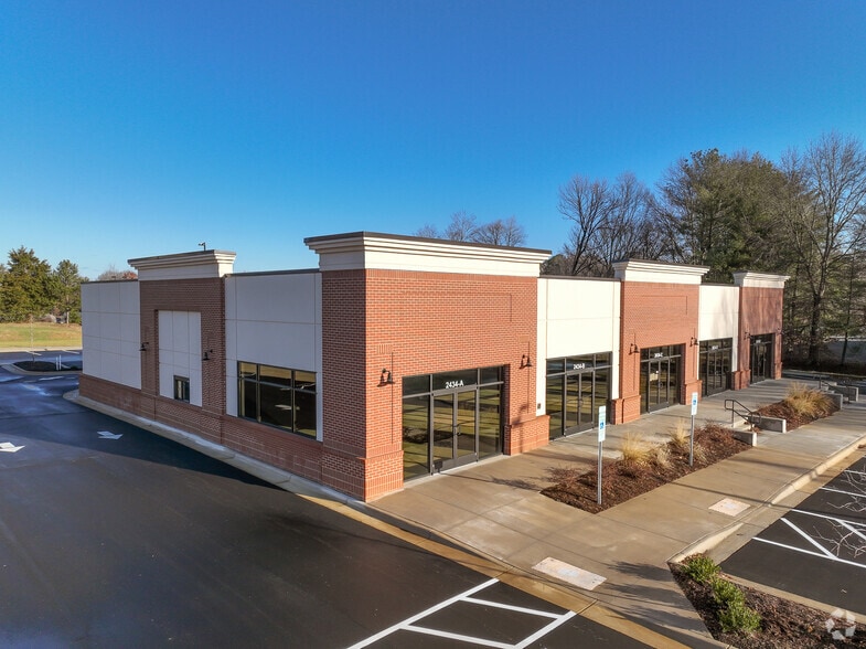 More Photos Of 2434 S Stratford Rd, Winston-Salem General Retail For Lease