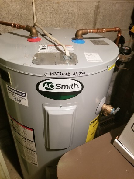 More Photos Of 73 Central Ave, Albany Storefront Retail Residential For Sale