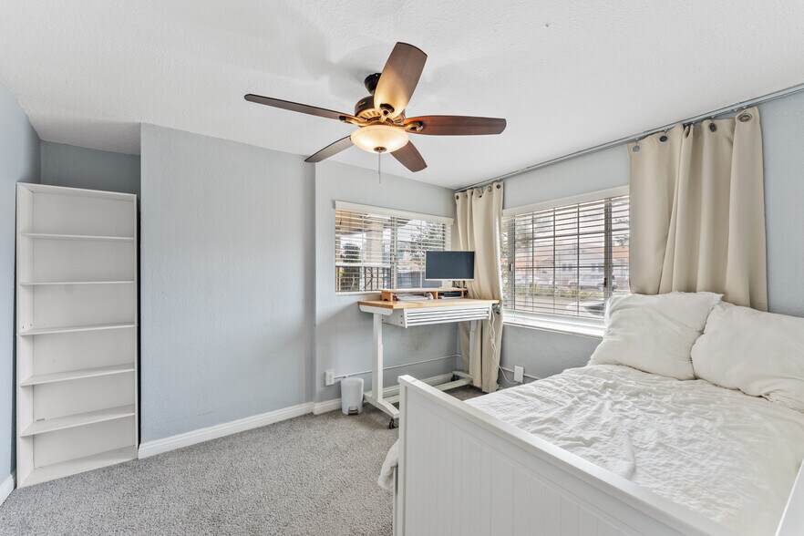 More Photos Of 126 E Balboa Blvd, Newport Beach Multifamily For Sale