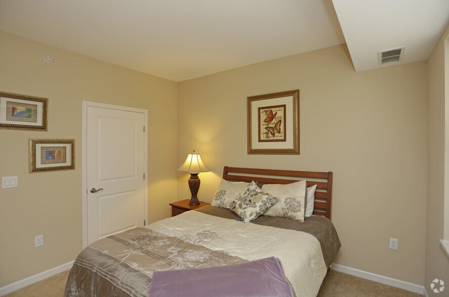 More Photos Of 10225 City Walk Dr, Woodbury Apartments For Sale