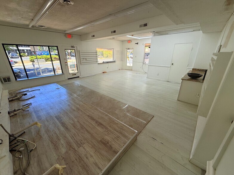More Photos Of 4903 Auburn Ave, Bethesda Office For Lease