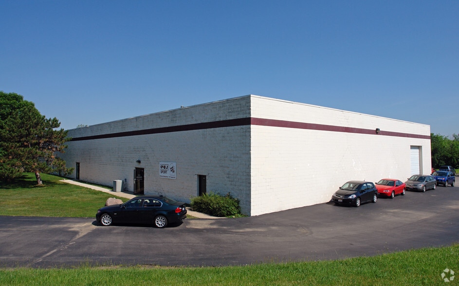 More Photos Of 911 Senate Dr, Dayton Warehouse For Lease