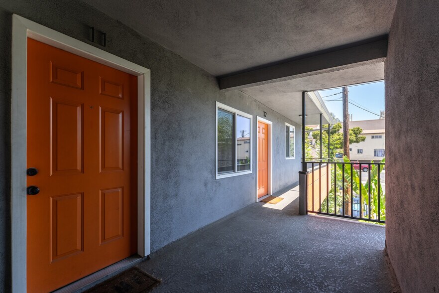 More Photos Of 4309 W Adams Blvd, Los Angeles Apartments For Sale